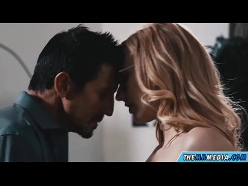 ❤️ Mmekọahụ ịhụnanya na-acha anụnụ anụnụ ️❌ Anal video ☑