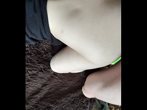 ❤️ Nwa agbọghọ Russia na-asụ ude n'ụlọ gbasara akụkụ 2 ️❌ Anal video ☑